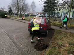 zamiatanie i sprzątanie parkingów ul. Jana Pawła II